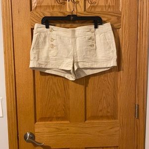 Express linen shorts